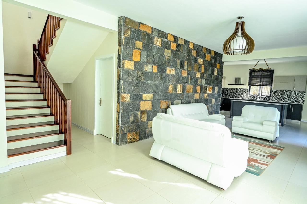 New Geranium Villa *